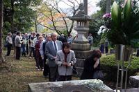 細井和喜蔵碑前祭.jpg